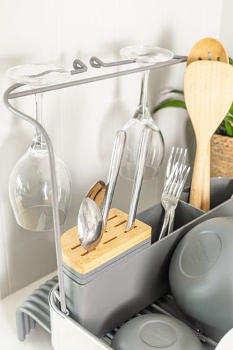 Підставка для сушіння посуду KitchenAid Sinkware KEG896BXCGA 61.5х38.5х37.5 см сіра KEG896BXCGA фото